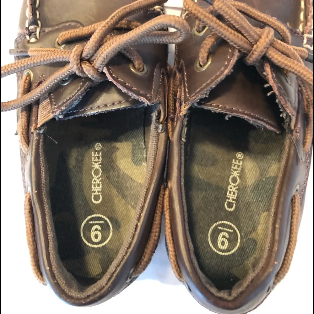 Cherokee Boys Boat Shoes Size 9 Brown Leather. Excellent Condition.